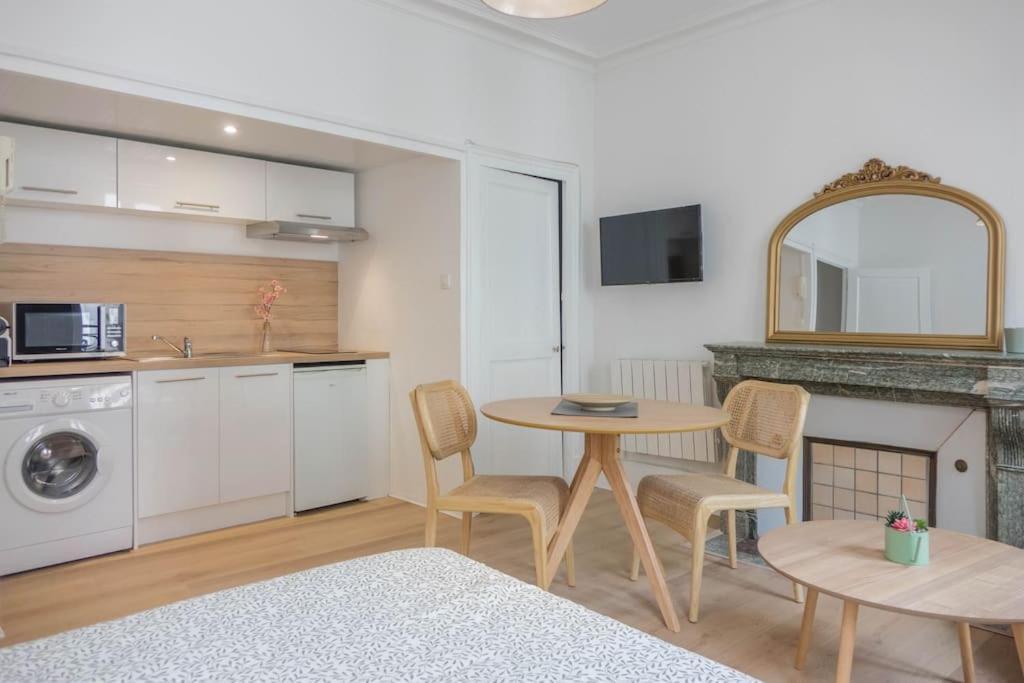 Charmant Studio Vue Cathedrale Quartier Historique Apartment Orleans Ngoại thất bức ảnh